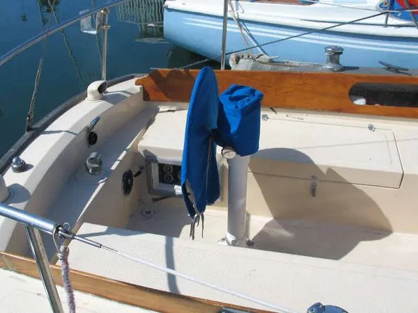 1973 Islander Mark 2