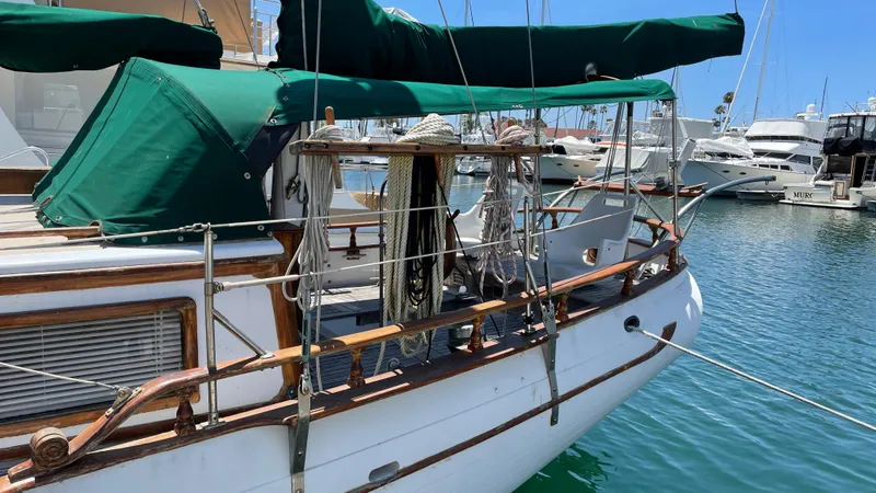 1976 CT Cutter Rigged Ketch