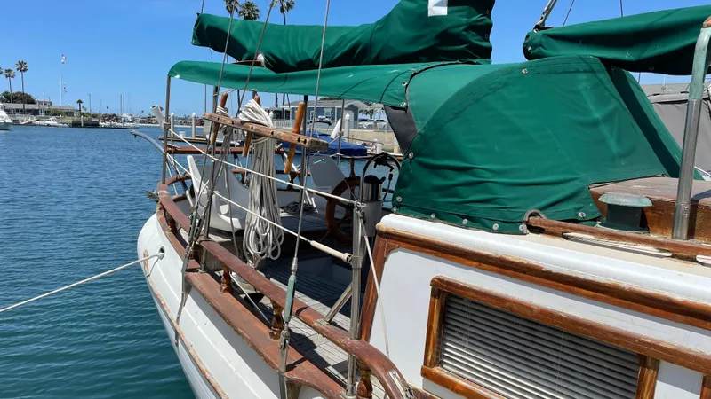 1976 CT Cutter Rigged Ketch