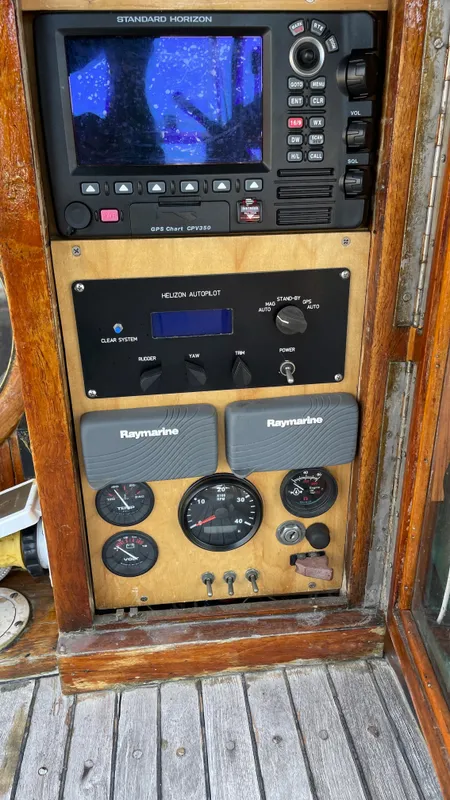 1976 CT Cutter Rigged Ketch