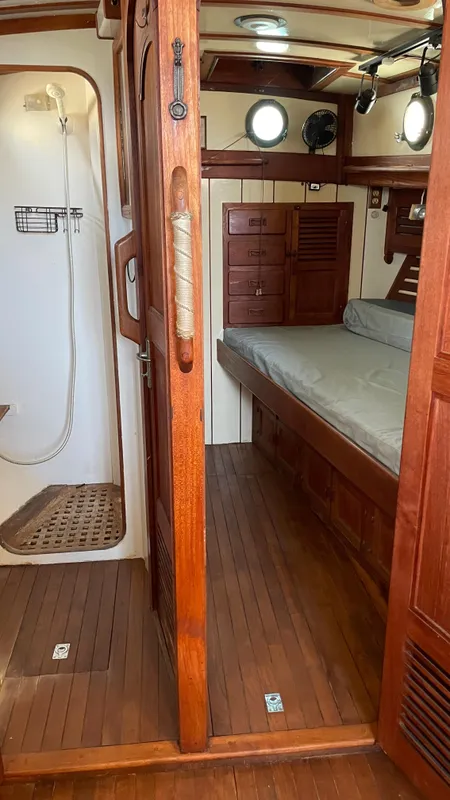 1976 CT Cutter Rigged Ketch