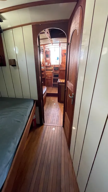 1976 CT Cutter Rigged Ketch