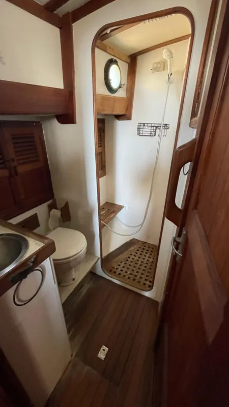 1976 CT Cutter Rigged Ketch