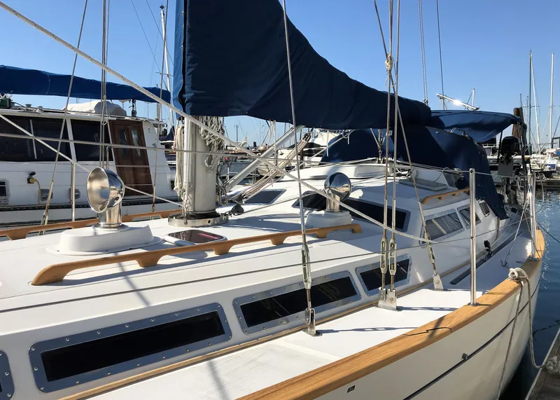 1986 Fairweather Mariner 39