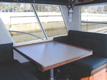 2000 Sea Sport Pacific 3200