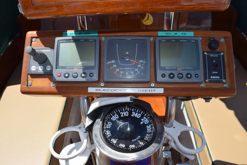Helm electronics 2