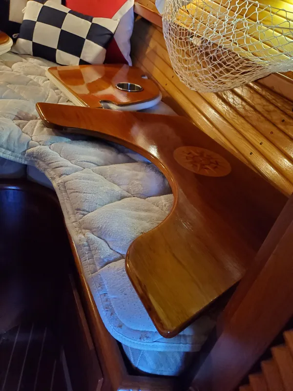 Removable seats bow and stern