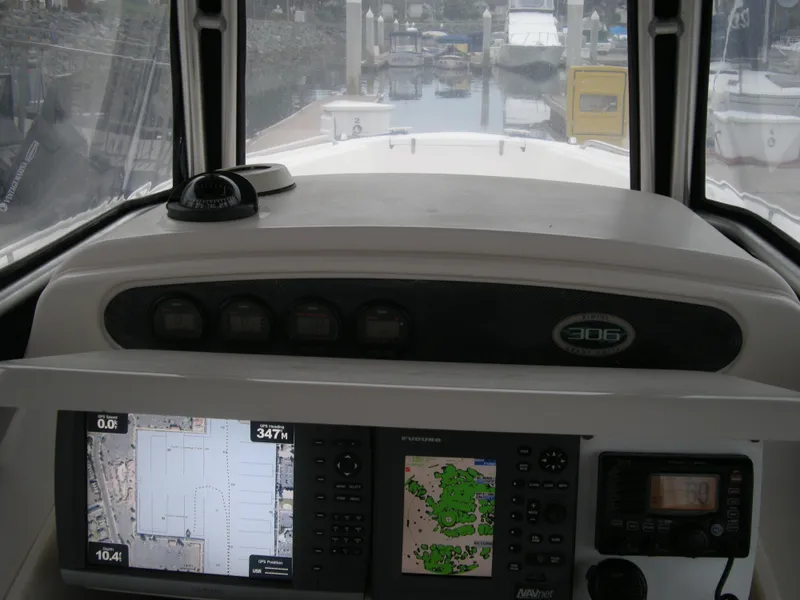 2000 Grady-White Bimini 306