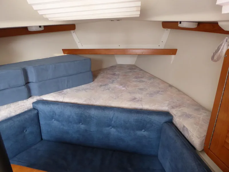 V-berth 2