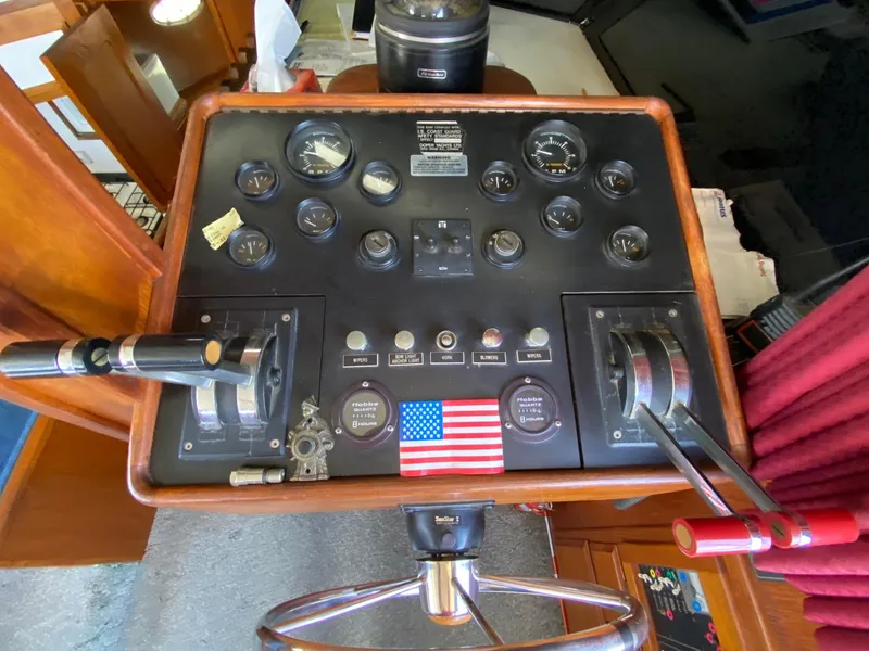 1990 Prowler 35 ACMY