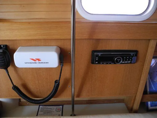 2005 Catalina 320