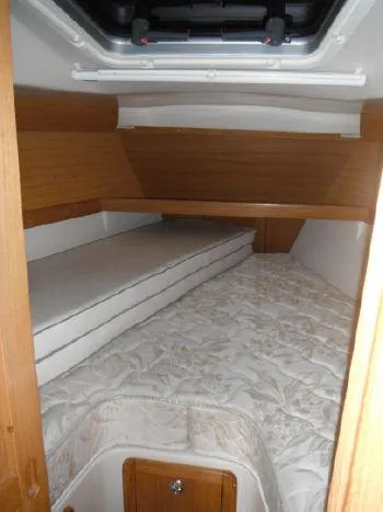 2005 Catalina 320