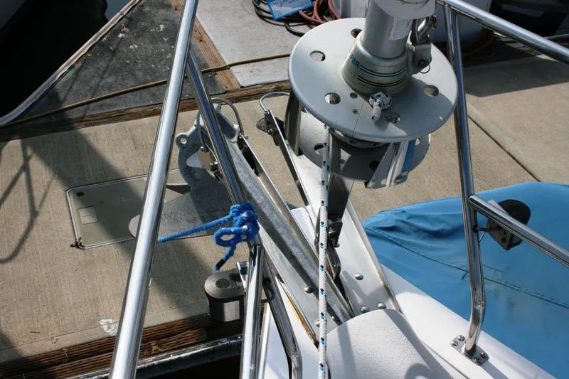 2005 Catalina 387