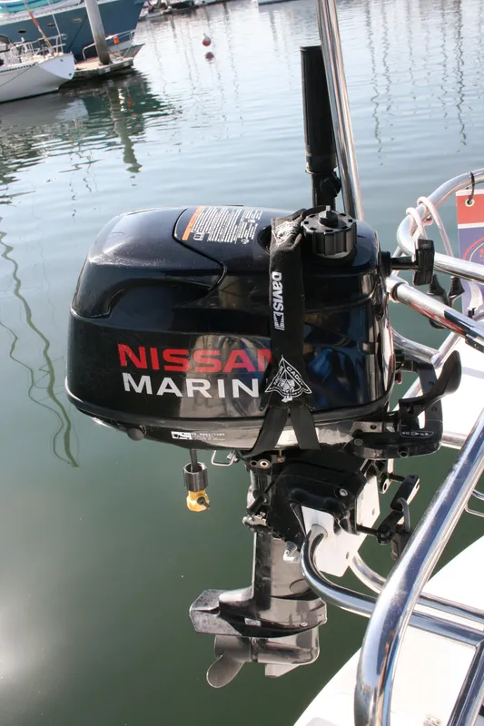 2005 Catalina 387