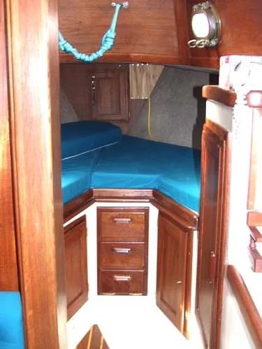 1983 Pacific Seacraft Orion- Cutter