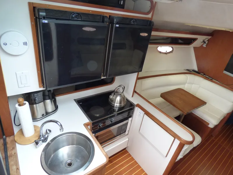 1989 Tiara Yachts 3600 Open