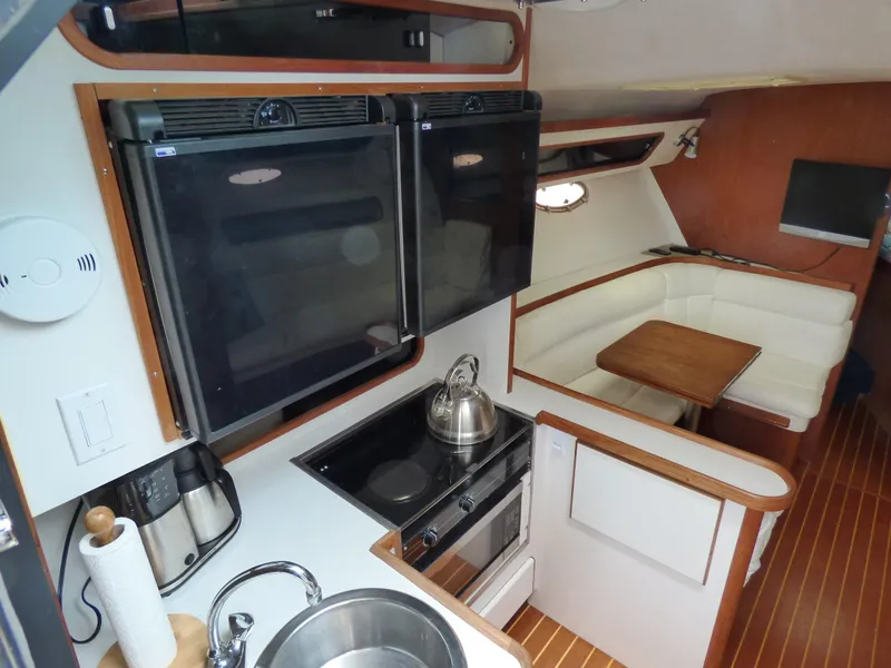 1989 Tiara Yachts 3600 Open