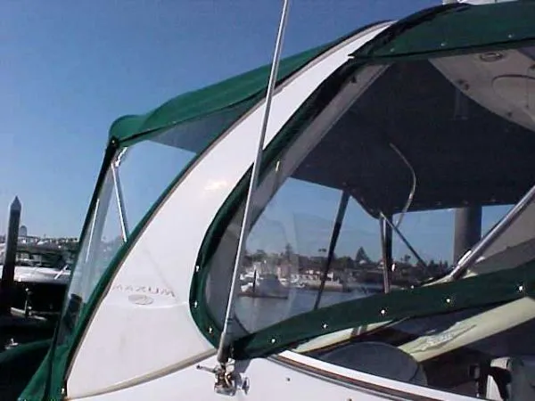 2002 Maxum 3100 SRC