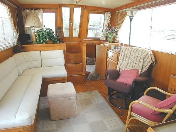 Salon Aft