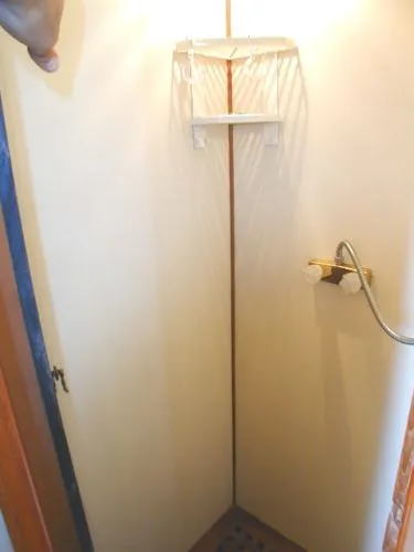 Aft Shower Stall