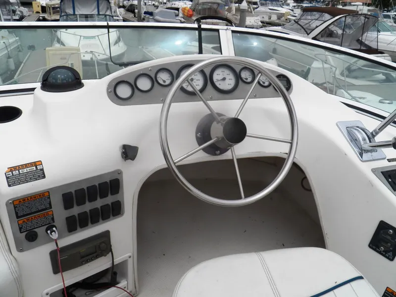 ENLARGED VIEW OF FLY BRIDGE HELM