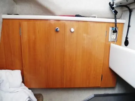 CABINETS IN AFT LOWER BERTH
