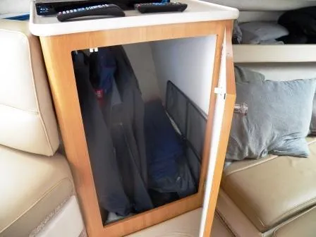 CABINET HANGING LOCKER PORT SIDE
