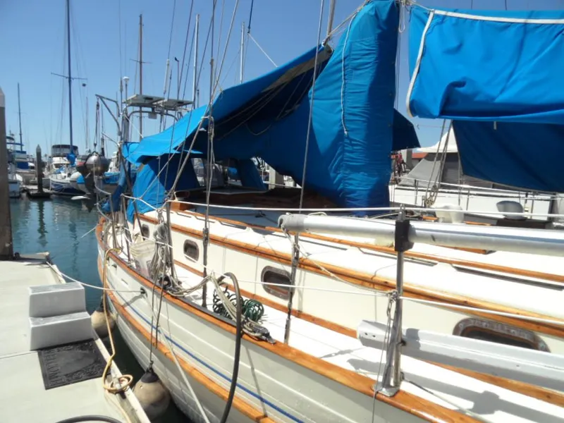 1977 Tayana 37