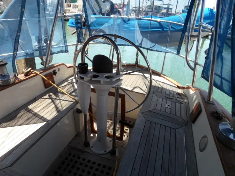 1977 Tayana 37