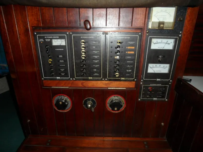 1977 Tayana 37