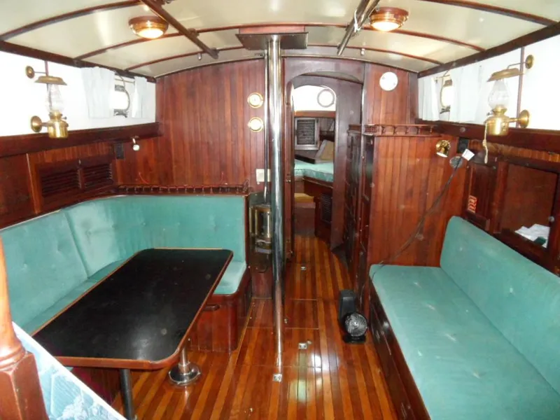 1977 Tayana 37