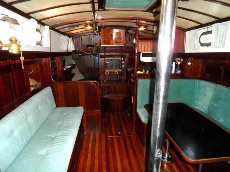 1977 Tayana 37