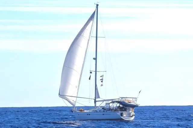 2004 Beneteau Oceanis 423