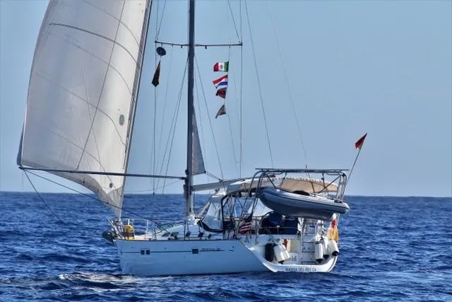 2004 Beneteau Oceanis 423