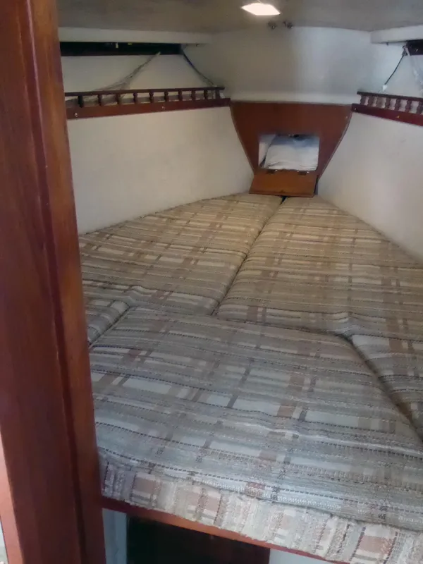V Berth