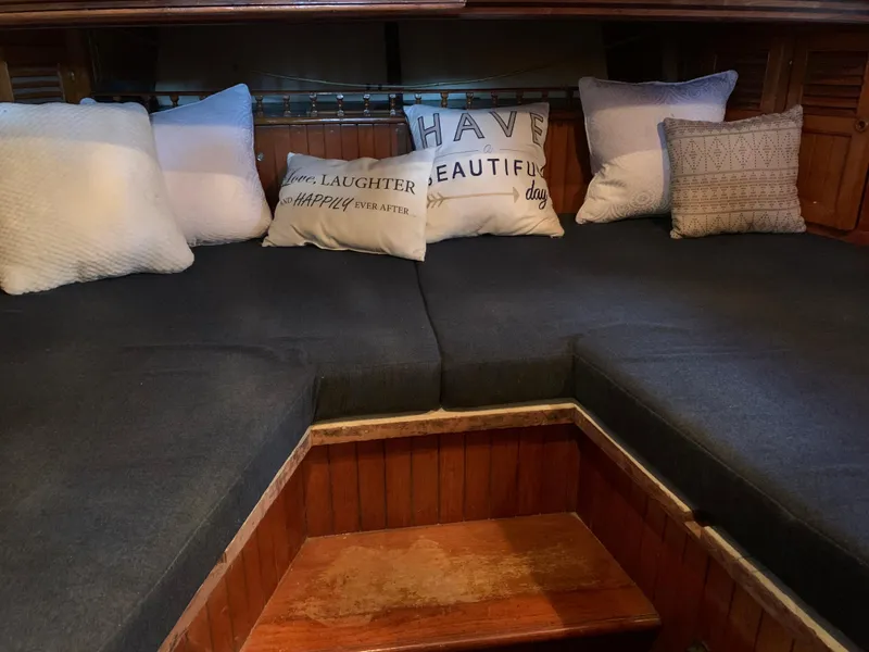 1977 Hudson Force 50 Ketch