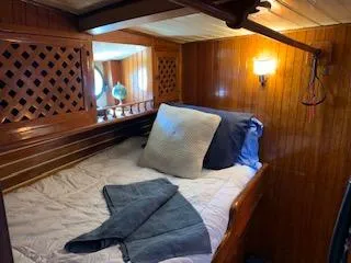 1977 Hudson Force 50 Ketch
