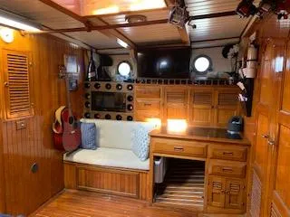1977 Hudson Force 50 Ketch