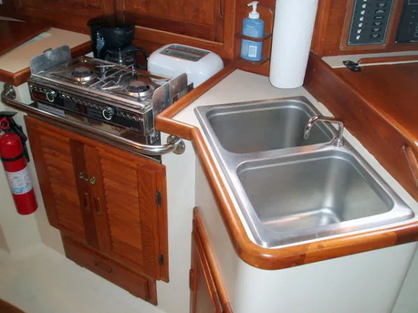 1979 Pacific Seacraft Orion 27