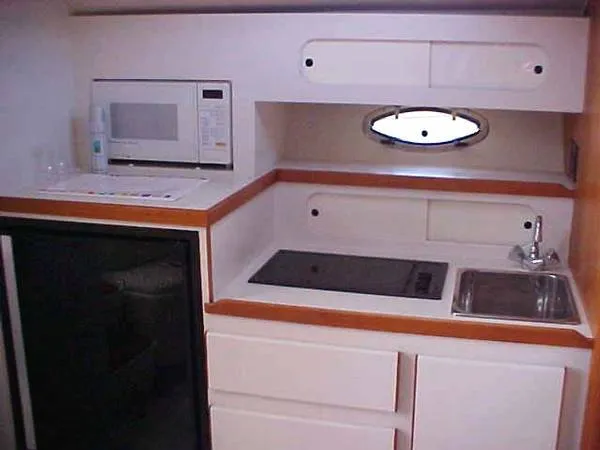 1993 Tiara Yachts 3100 Open