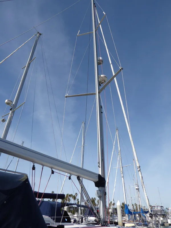 Mast, spreaders