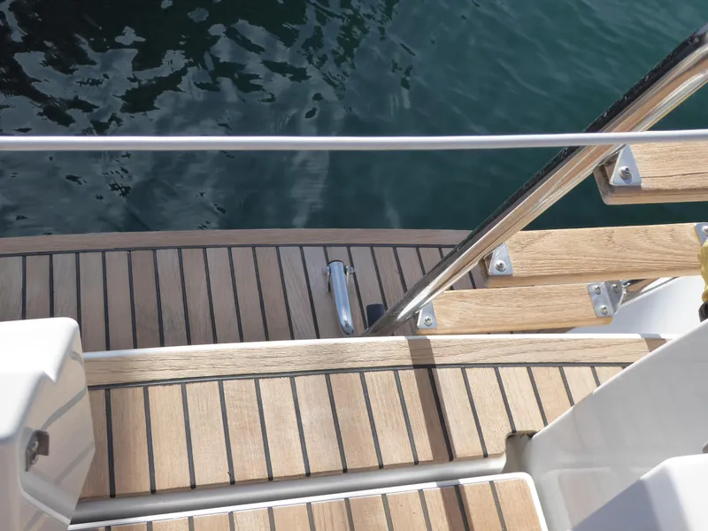 Swim platform