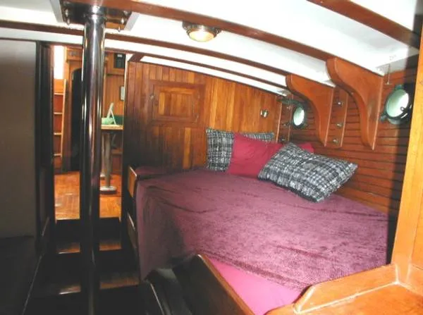 1979 Overseas Pilothouse