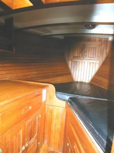 1979 Overseas Pilothouse