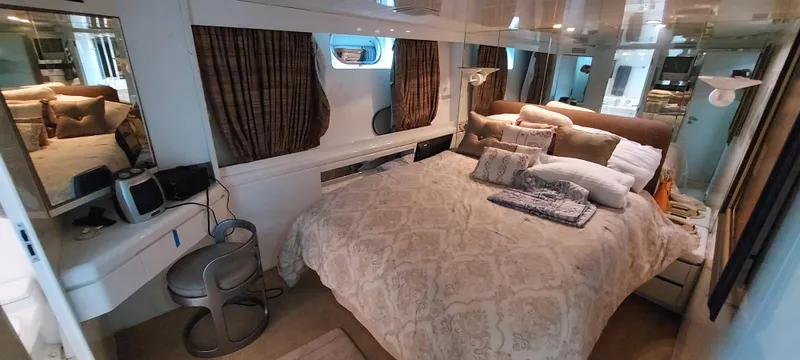 1990 Versilcraft Challenger Motor Yacht