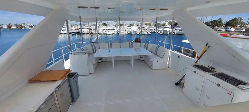 1990 Versilcraft Challenger Motor Yacht