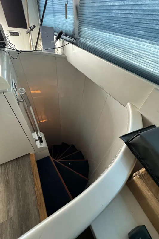 1990 Versilcraft Challenger Motor Yacht