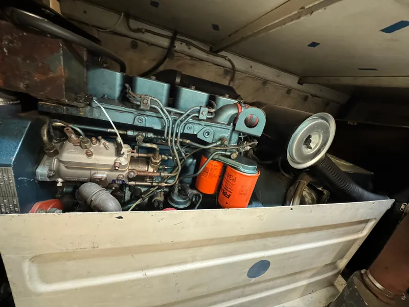 1990 Versilcraft Challenger Motor Yacht