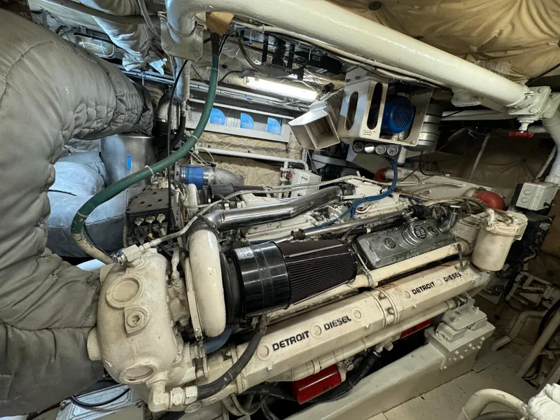 1990 Versilcraft Challenger Motor Yacht