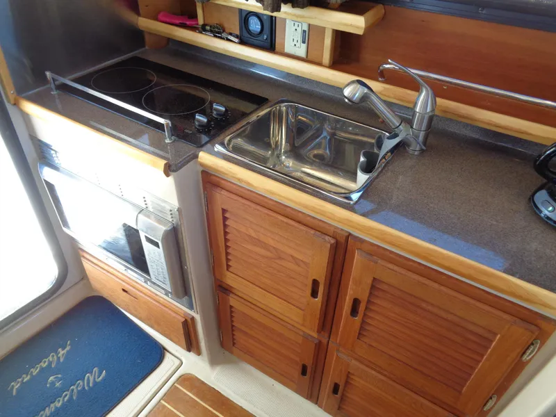 2013 Cutwater 28